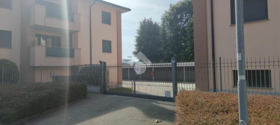 1غرفة مرآب في Corbetta, Italy رقم 67094 14