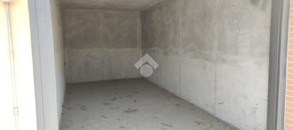 1غرفة مرآب في Corbetta, Italy رقم 67094 8