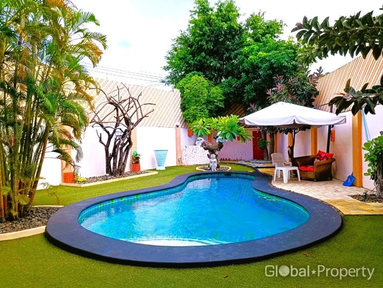 4 غرف نوم مقهى / مطعم في Pattaya, Thailand رقم 11661