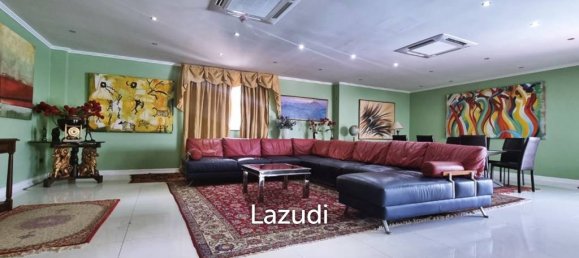 13 bedrooms Villa in Pattaya, Thailand No. 13135 10