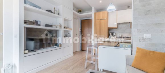 1 bedroom Apartment in Rome, Italy No. 321417 10