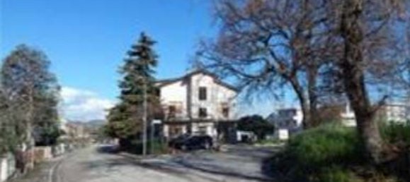 6 rooms Apartment in Corridonia, Italy No. 96713 14