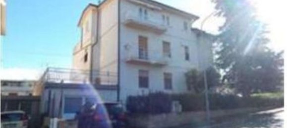 6 rooms Apartment in Corridonia, Italy No. 96713 10