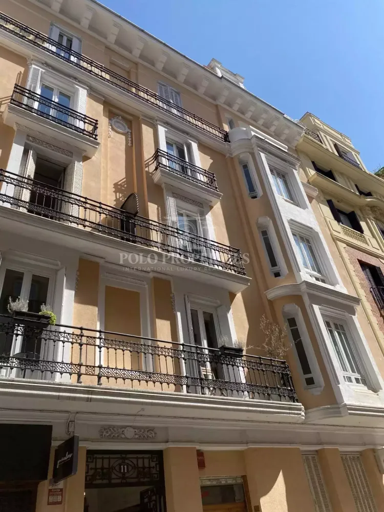 9غرفة شقة في Madrid, Spain رقم 237370