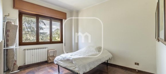 4 rooms Apartment in Rome, Italy No. 27160 13