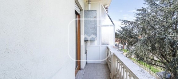 4 rooms Apartment in Rome, Italy No. 27160 30