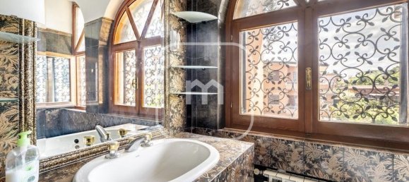 4 rooms Apartment in Rome, Italy No. 27160 26