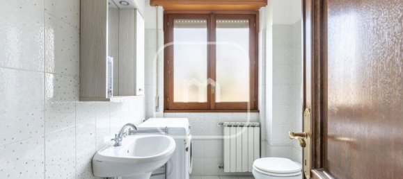 4 rooms Apartment in Rome, Italy No. 27160 18