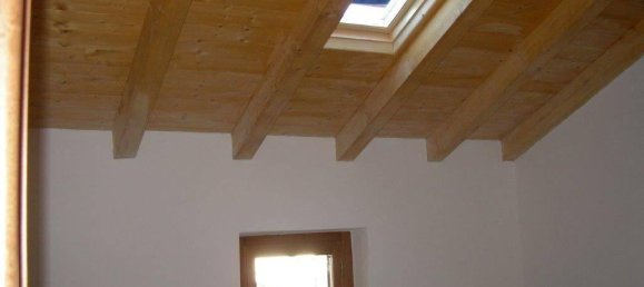 3 rooms Apartment in Udine, Italy No. 177900 8