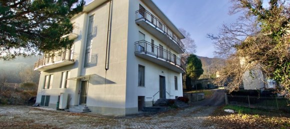 15-salle Villa à Netro, Italy No. 81052 24