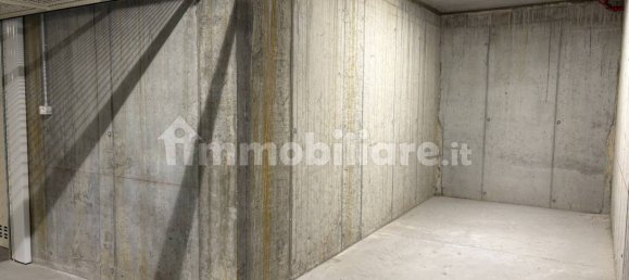 Garage à Verona, Italy 31m² No. 326146 3