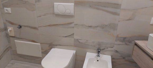 3-salle Appartement à Padua, Italy No. 176990 7