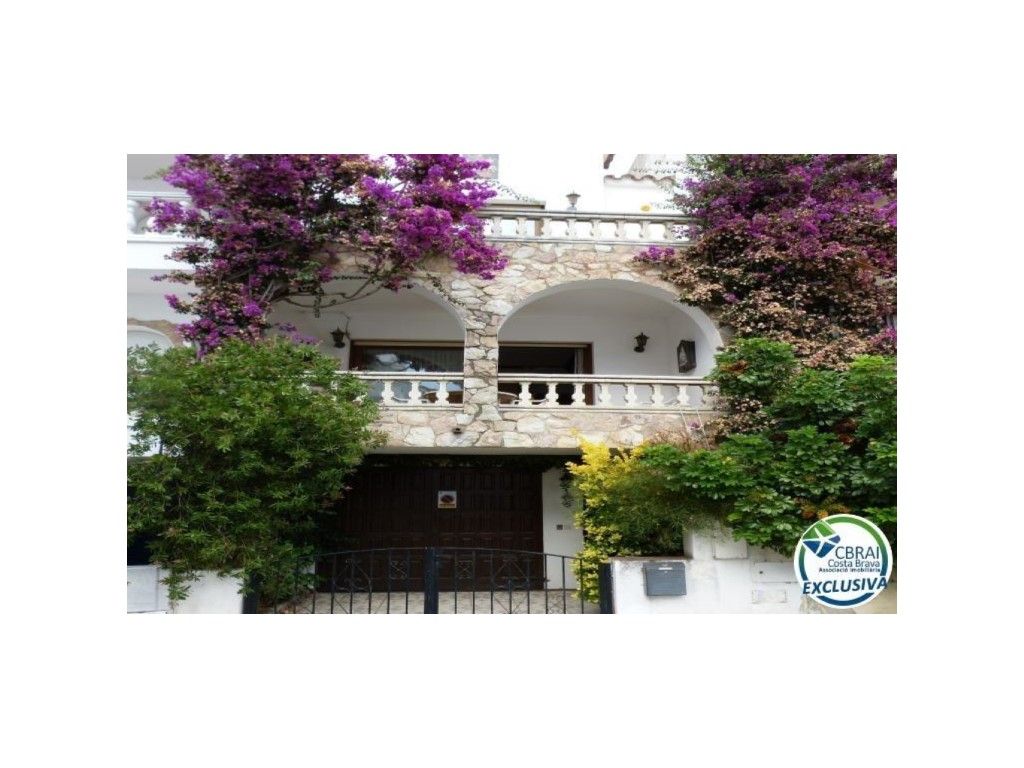 Casa de 2 dormitorios en Empuriabrava, Spain No. 198913