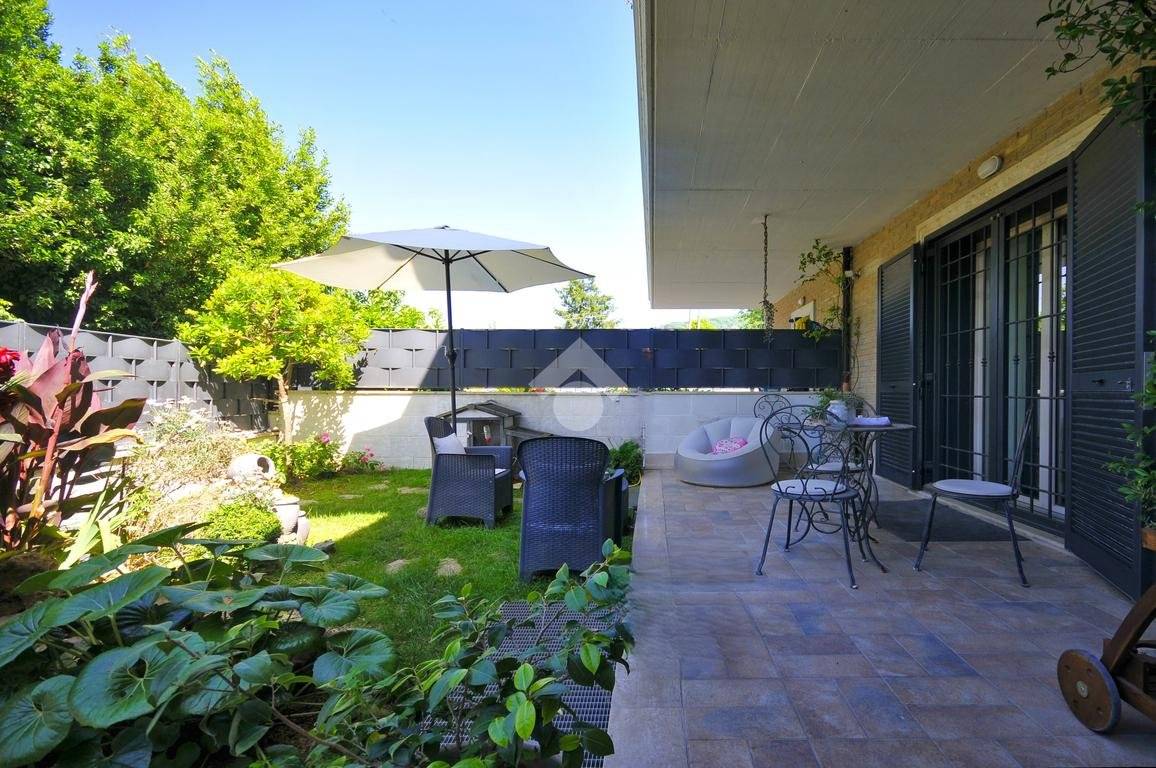 5 rooms House in Marino, Italy No. 336632