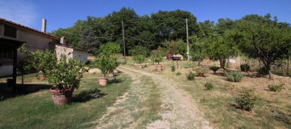 8 rooms House in Montespertoli, Italy No. 19102 35