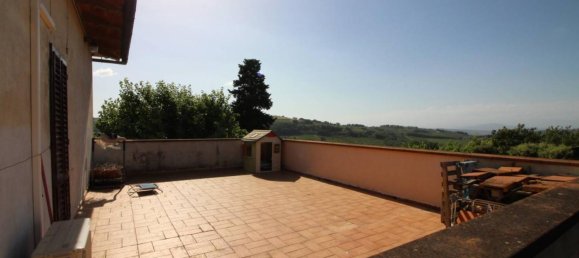 8 rooms House in Montespertoli, Italy No. 19102 22