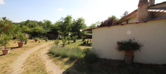 8 rooms House in Montespertoli, Italy No. 19102 36