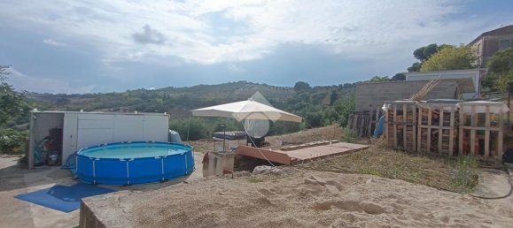 4-salle Appartement à Atri, Italy No. 72473 25