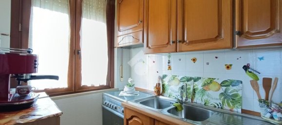 4-salle Appartement à Atri, Italy No. 72473 9