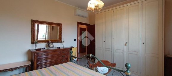 4-salle Appartement à Atri, Italy No. 72473 16