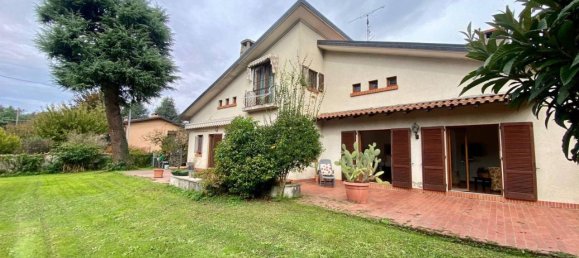 Вилла с 8 комнатами в Каприно Бергамаско, Италия № 18889 2