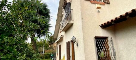 Вилла с 8 комнатами в Каприно Бергамаско, Италия № 18889 3