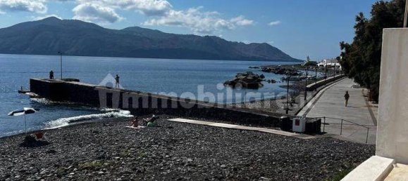 3 bedrooms Villa in Santa Marina Salina, Italy No. 321013 4