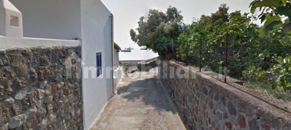 3 bedrooms Villa in Santa Marina Salina, Italy No. 321013 38