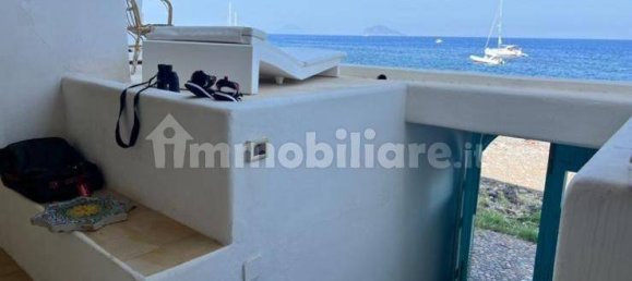 3 bedrooms Villa in Santa Marina Salina, Italy No. 321013 5