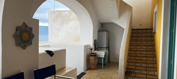 3 bedrooms Villa in Santa Marina Salina, Italy No. 321013 9