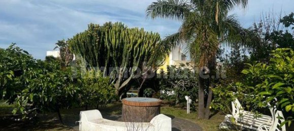 3 bedrooms Villa in Santa Marina Salina, Italy No. 321013 20