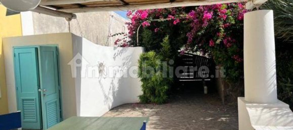 3 bedrooms Villa in Santa Marina Salina, Italy No. 321013 17