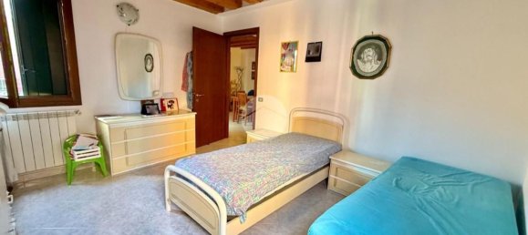 2 rooms Apartment in Chioggia, Italy No. 294841 4