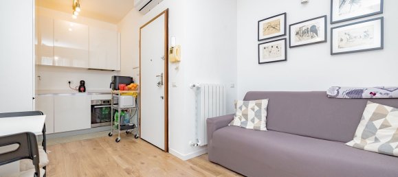 Квартира с 2 комнатами в Милан, Италия № 339051 3