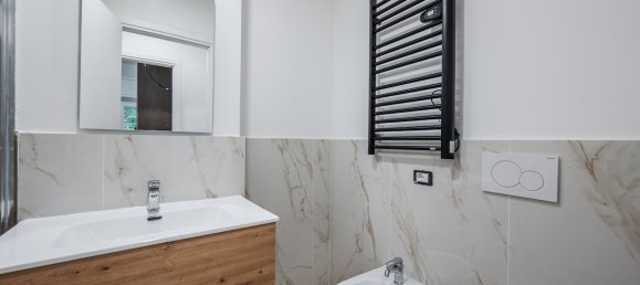 2-salle Appartement à Milan, Italy No. 311963 12