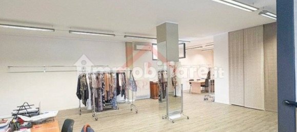 Gewerbliche Immobilie in Carpi, Italy 115m², Nr. 277068 3