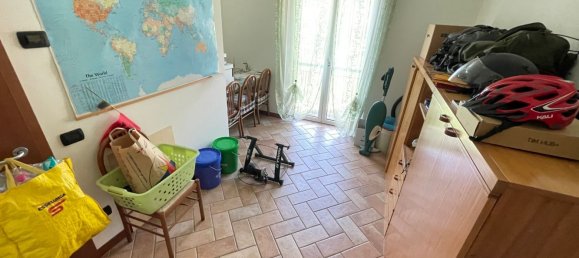 Apartamento de 2 habitaciónes en Alzano Lombardo, Italy No. 268575 12