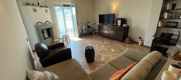 Apartamento de 2 habitaciónes en Alzano Lombardo, Italy No. 268575 4