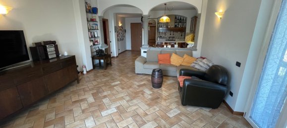 Apartamento de 2 habitaciónes en Alzano Lombardo, Italy No. 268575 2