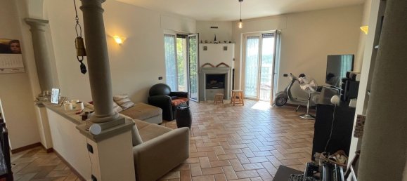 Apartamento de 2 habitaciónes en Alzano Lombardo, Italy No. 268575 5