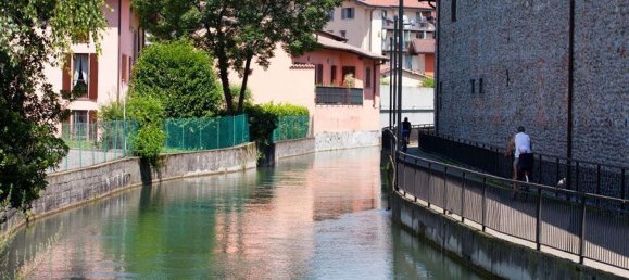 Apartamento de 2 habitaciónes en Alzano Lombardo, Italy No. 268575 21