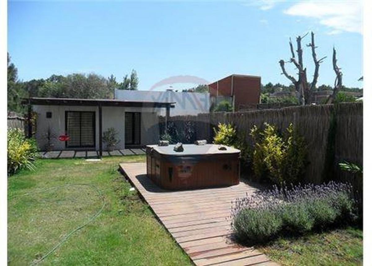 3 bedrooms Apartment in Maldonado, Uruguay No. 4677