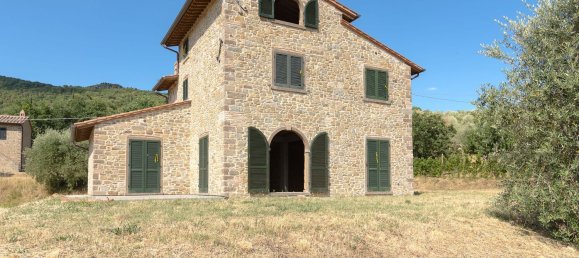 8 rooms House in Cortona, Italy No. 122458 6
