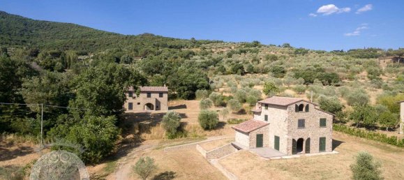 8 rooms House in Cortona, Italy No. 122458 32