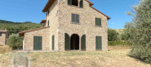 8 rooms House in Cortona, Italy No. 122458 7