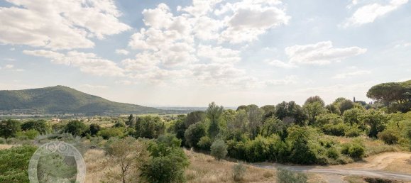 8 rooms House in Cortona, Italy No. 122458 2