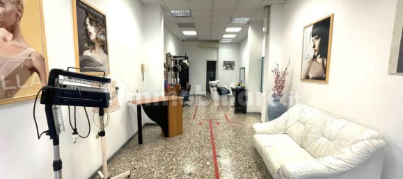 2-Zimmer Gewerbliche Immobilie in Rome, Italy, Nr. 22115 4