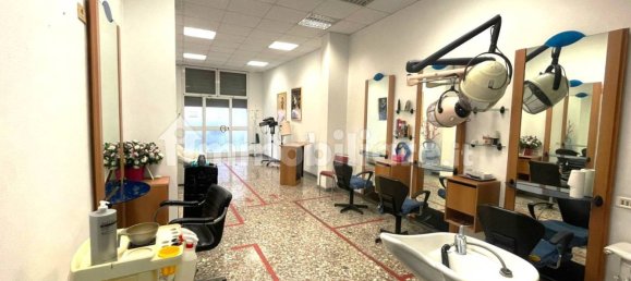 2-Zimmer Gewerbliche Immobilie in Rome, Italy, Nr. 22115 2