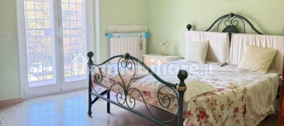 2-salle Bâtiment à Segni, Italy No. 135894 16