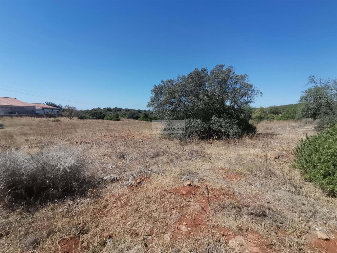 236m² Land in Mexilhoeira Grande, Portugal No. 209597